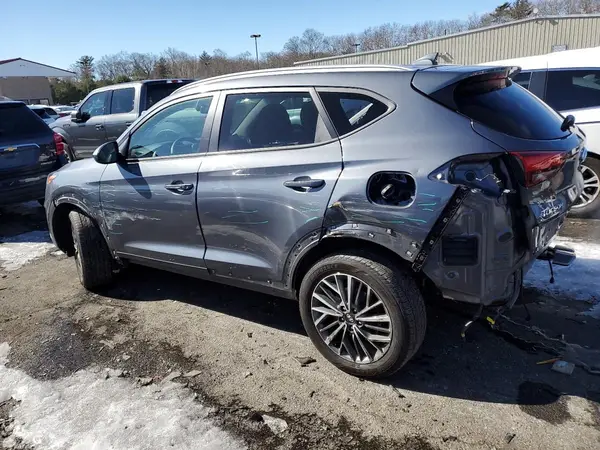 KM8J3CAL2KU002796 2019 HYUNDAI TUCSON - Image 2