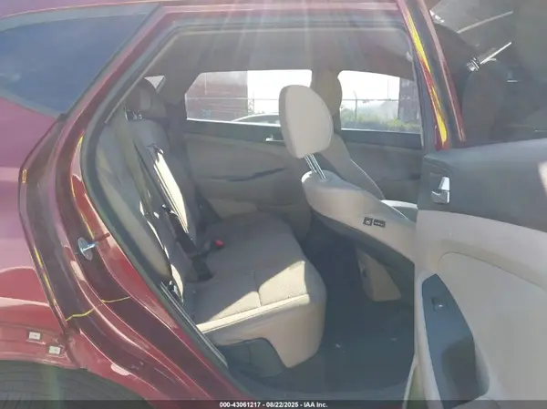 KM8J3CAL2KU839659 2019 HYUNDAI TUCSON - Image 8