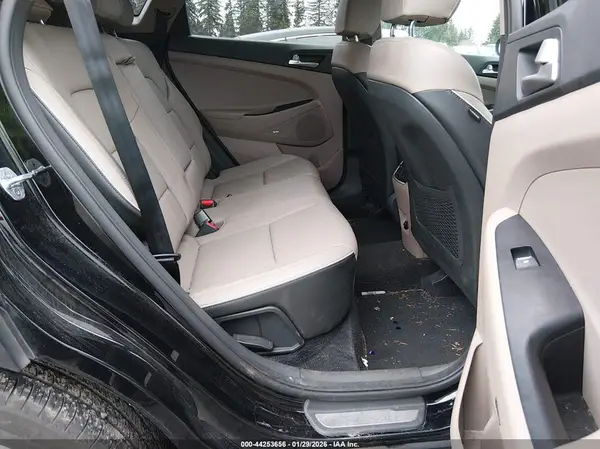 KM8J3CAL2KU972695 2019 HYUNDAI TUCSON - Image 8