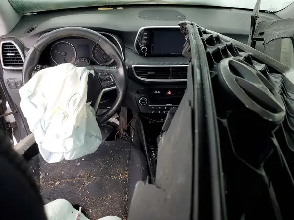 KM8J3CAL2KU996818 2019 HYUNDAI TUCSON - Image 8