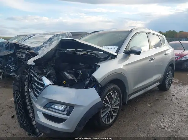 KM8J3CAL2LU205592 2020 HYUNDAI TUCSON - Image 2