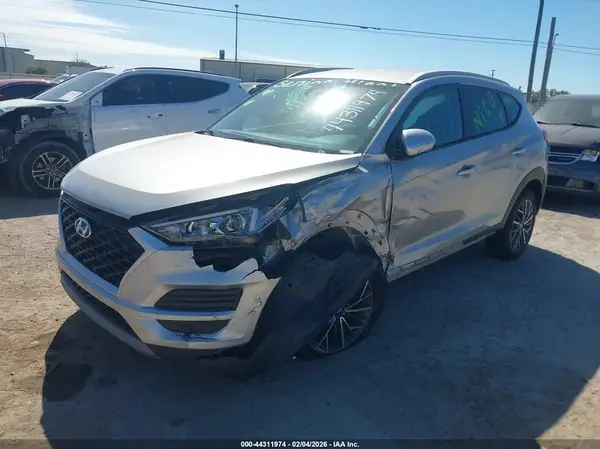 KM8J3CAL2MU359897 2021 HYUNDAI TUCSON - Image 2