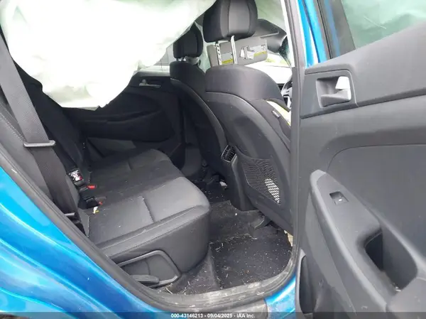 KM8J3CAL3JU700221 2018 HYUNDAI TUCSON - Image 8
