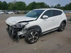 KM8J3CAL3JU758698 2018 HYUNDAI TUCSON