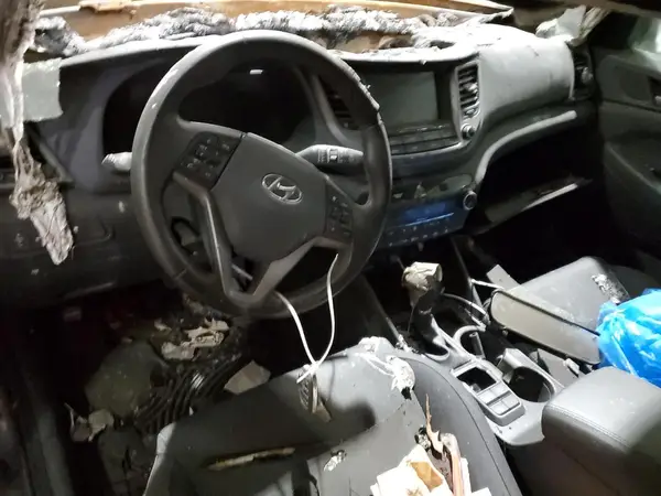 KM8J3CAL3JU764761 2018 HYUNDAI TUCSON - Image 8
