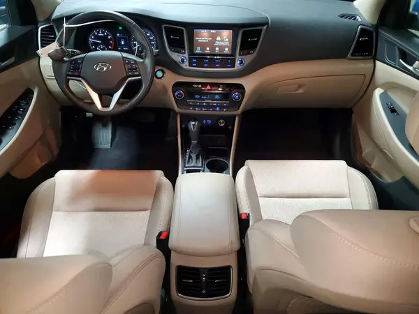 KM8J3CAL3JU793130 2018 HYUNDAI TUCSON - Image 8