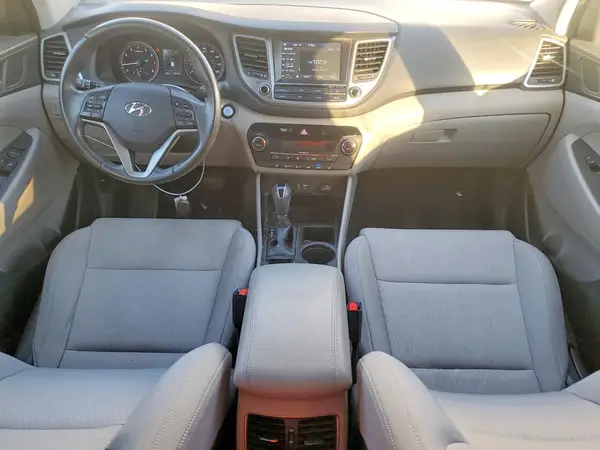KM8J3CAL3JU825008 2018 HYUNDAI TUCSON - Image 8