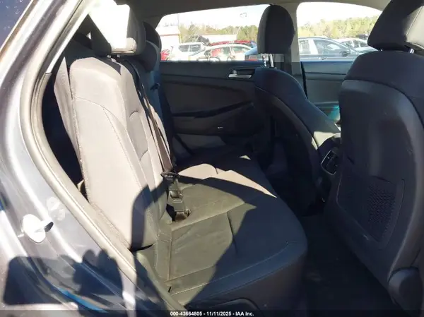KM8J3CAL3KU037251 2019 HYUNDAI TUCSON - Image 8