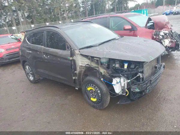 KM8J3CAL3KU040750 2019 HYUNDAI TUCSON - Image 1
