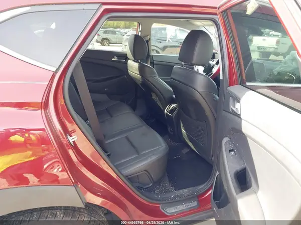 KM8J3CAL3KU956585 2019 HYUNDAI TUCSON - Image 8
