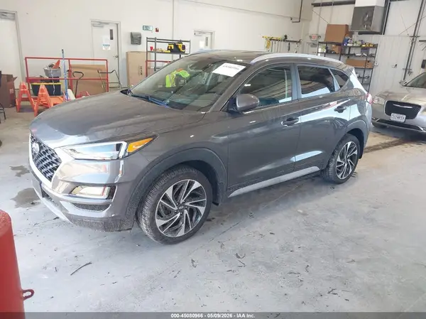 KM8J3CAL3LU275781 2020 HYUNDAI TUCSON - Image 2