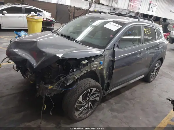 KM8J3CAL3MU323930 2021 HYUNDAI TUCSON - Image 2