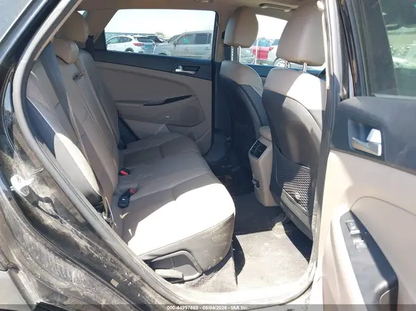 KM8J3CAL3MU374165 2021 HYUNDAI TUCSON - Image 8