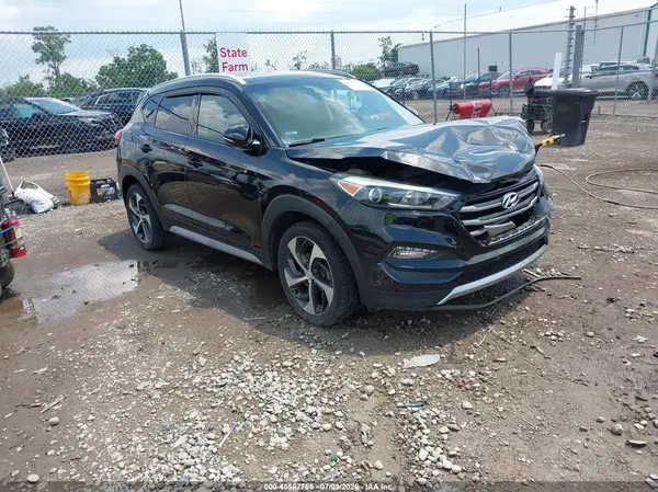 KM8J3CAL4JU746706 2018 HYUNDAI TUCSON - Image 1