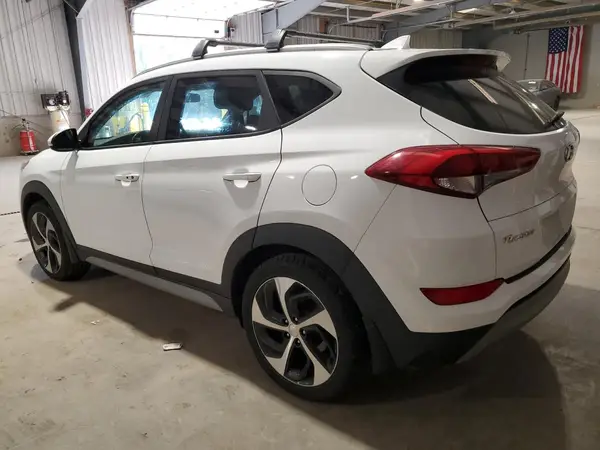KM8J3CAL4JU777762 2018 HYUNDAI TUCSON - Image 2