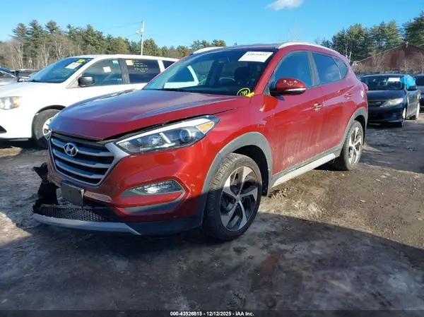 KM8J3CAL4JU790818 2018 HYUNDAI TUCSON - Image 2