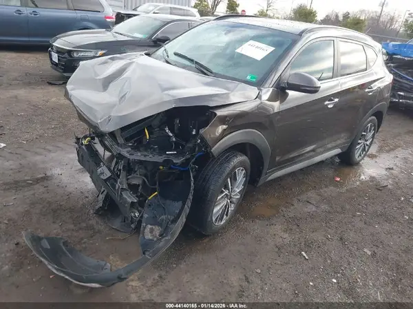 KM8J3CAL4KU000922 2019 HYUNDAI TUCSON - Image 2