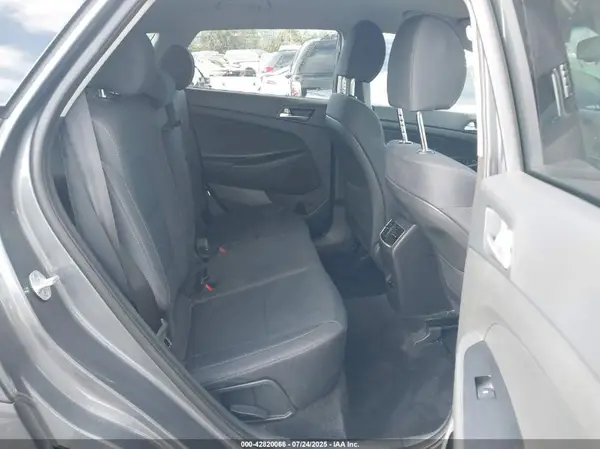 KM8J3CAL4KU060988 2019 HYUNDAI TUCSON - Image 8