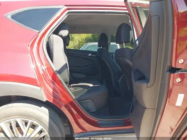 KM8J3CAL4KU917309 2019 HYUNDAI TUCSON - Image 8