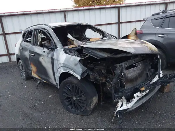 KM8J3CAL4KU963478 2019 HYUNDAI TUCSON - Image 1