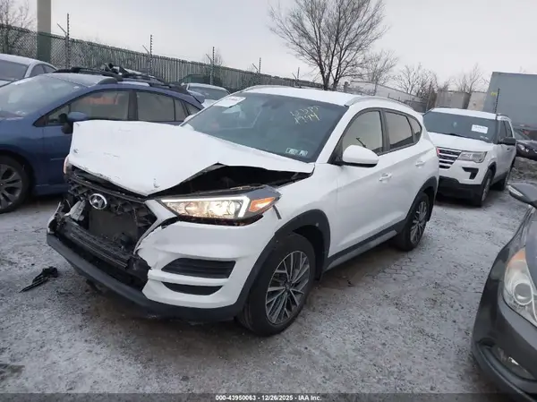 KM8J3CAL4MU351994 2021 HYUNDAI TUCSON - Image 2