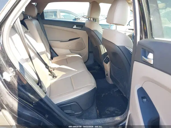 KM8J3CAL4MU376569 2021 HYUNDAI TUCSON - Image 8