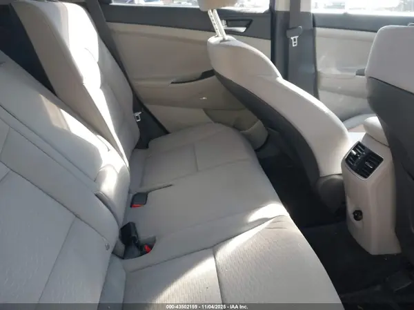 KM8J3CAL4MU405455 2021 HYUNDAI TUCSON - Image 8