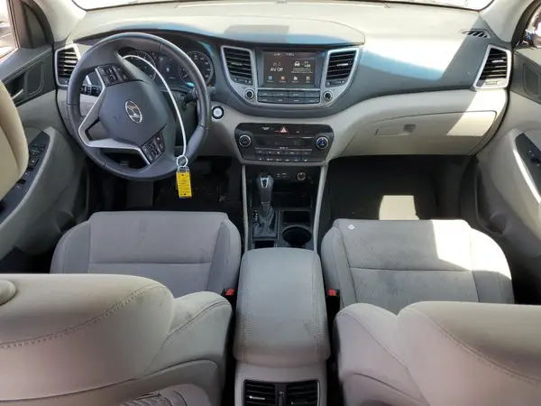 KM8J3CAL5JU761537 2018 HYUNDAI TUCSON - Image 8