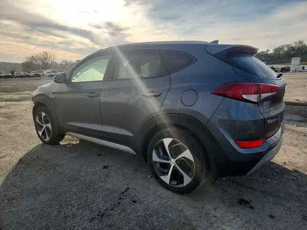 KM8J3CAL5JU770206 2018 HYUNDAI TUCSON - Image 2