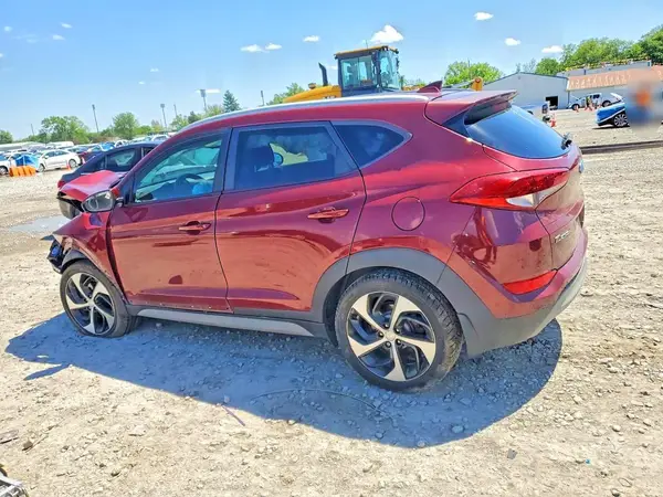 KM8J3CAL5JU811434 2018 HYUNDAI TUCSON - Image 2