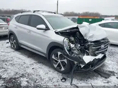 KM8J3CAL5JU824734 2018 HYUNDAI TUCSON