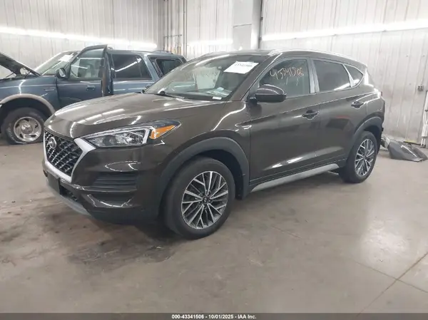 KM8J3CAL5KU949038 2019 HYUNDAI TUCSON - Image 2