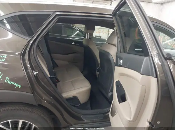 KM8J3CAL5KU949038 2019 HYUNDAI TUCSON - Image 8