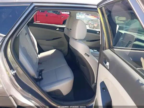 KM8J3CAL5LU094973 2020 HYUNDAI TUCSON - Image 8