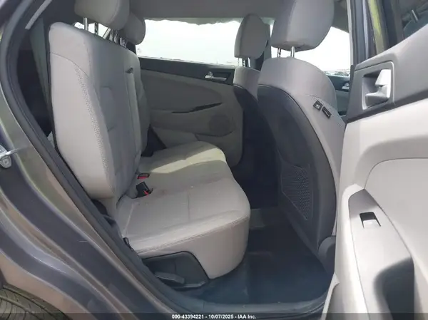 KM8J3CAL5LU196127 2020 HYUNDAI TUCSON - Image 8