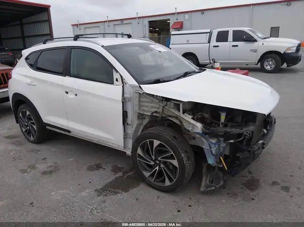 KM8J3CAL5LU266631 2020 HYUNDAI TUCSON - Image 1