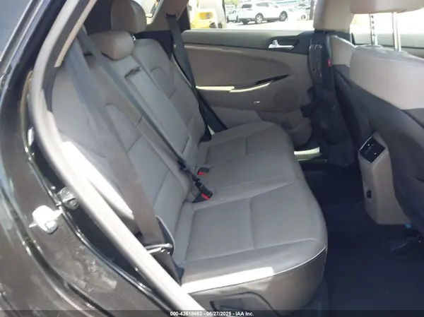 KM8J3CAL5MU345783 2021 HYUNDAI TUCSON - Image 8