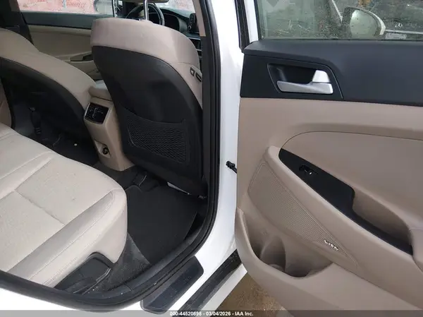 KM8J3CAL5MU356881 2021 HYUNDAI TUCSON - Image 8