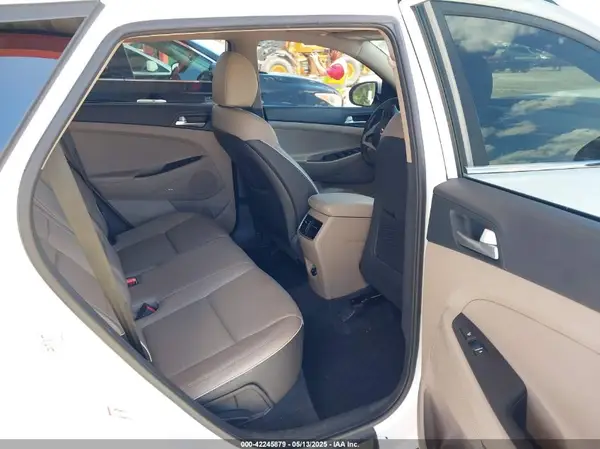 KM8J3CAL5MU371364 2021 HYUNDAI TUCSON - Image 8