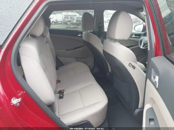 KM8J3CAL5MU385247 2021 HYUNDAI TUCSON - Image 8