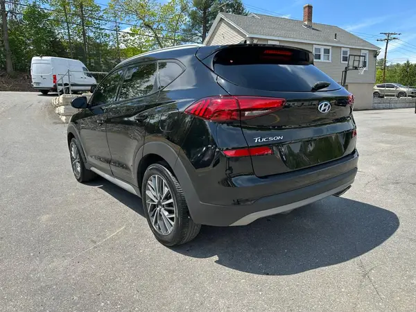 KM8J3CAL5MU399455 2021 HYUNDAI TUCSON - Image 2
