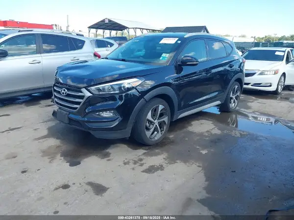 KM8J3CAL6JU737313 2018 HYUNDAI TUCSON - Image 2