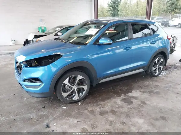 KM8J3CAL6JU738770 2018 HYUNDAI TUCSON - Image 2