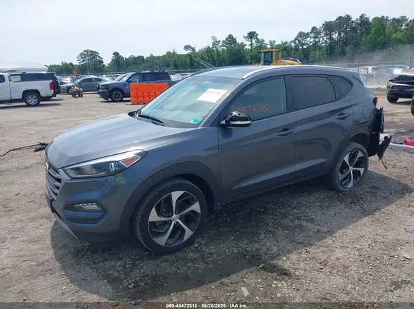 KM8J3CAL6JU741135 2018 HYUNDAI TUCSON - Image 2