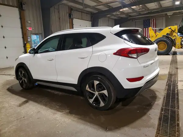 KM8J3CAL6JU754662 2018 HYUNDAI TUCSON - Image 2