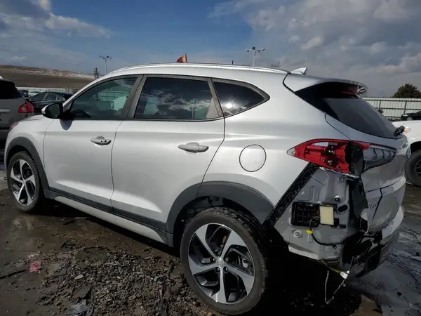 KM8J3CAL6JU774880 2018 HYUNDAI TUCSON - Image 2