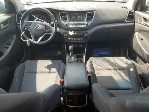 KM8J3CAL6JU792912 2018 HYUNDAI TUCSON - Image 8