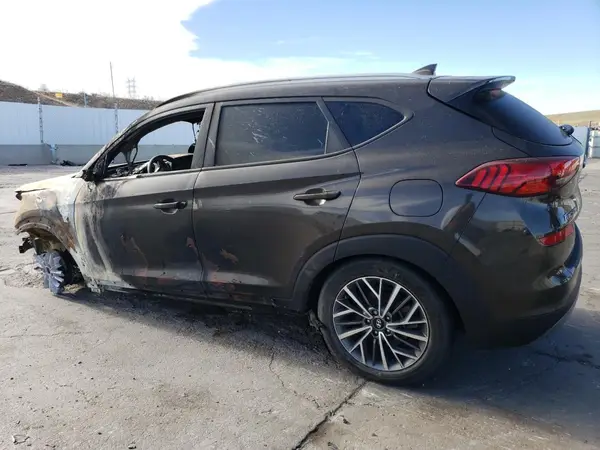 KM8J3CAL6KU038197 2019 HYUNDAI TUCSON - Image 2