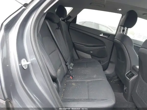 KM8J3CAL6KU040497 2019 HYUNDAI TUCSON - Image 8