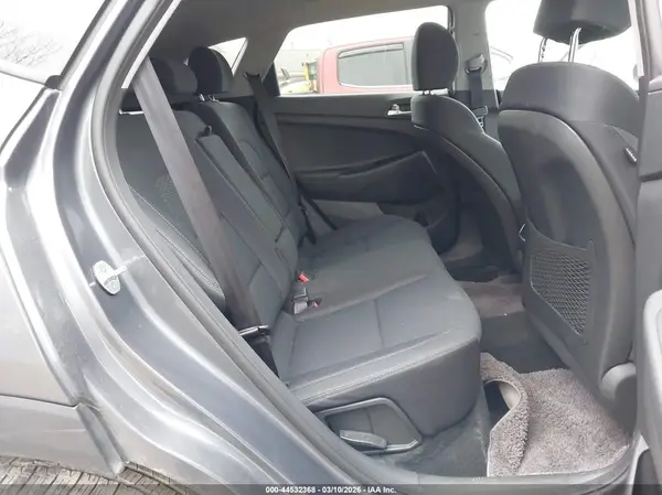 KM8J3CAL6KU058059 2019 HYUNDAI TUCSON - Image 8